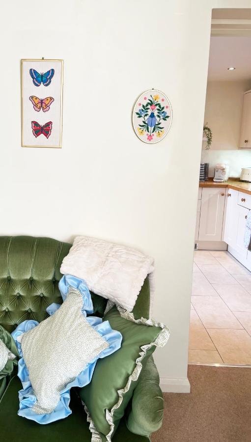 Traditional 2 Bedroom Cottage Stratford-upon-Avon Bagian luar foto